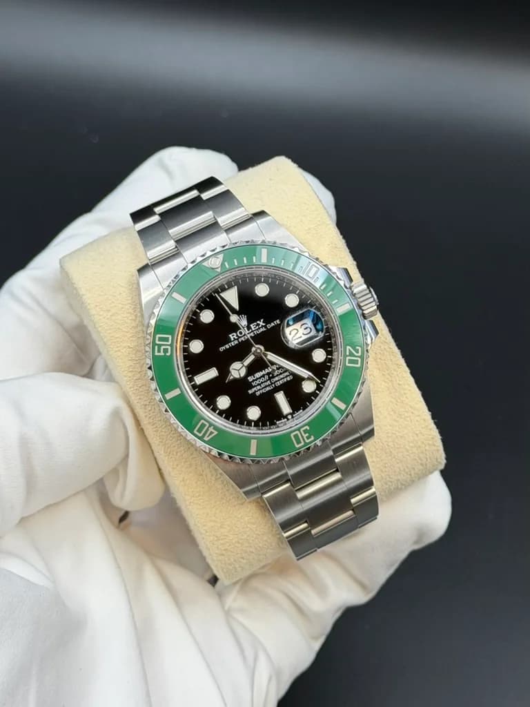 Rolex Submariner Date - Starbucks 126610LV